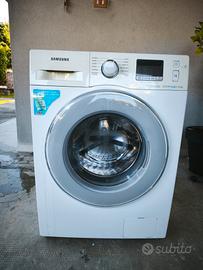 Lavatrice Samsung wf80f5e1w4w 