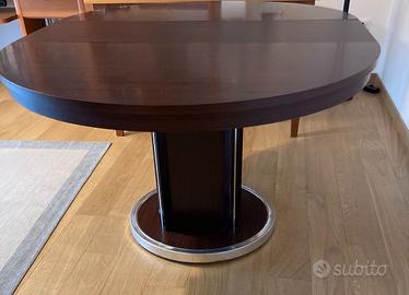 Tavolo legno scuro rotondo allungabile