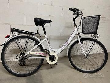 Bicicletta bici 24 ragazzina adolescente