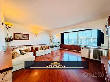 Attico / Mansarda di 164 m² con 3 locali e box aut