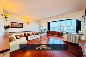 Attico / Mansarda di 164 m² con 3 locali e box aut