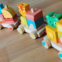 Trenino montessoriano in legno