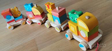 Trenino montessoriano in legno