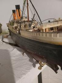 disastro del titanic diorama