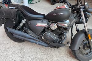 Keeway Superlight 125