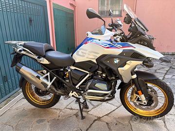 BMW r 1250 GS HP Rally scarico Akrapovic
