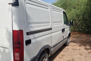 Iveco Daily L11 passo corto tetto basso