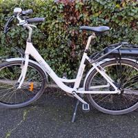 Bicicletta Italwin Nuvola Smart, assistita.