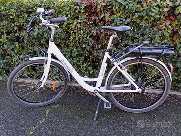 Bicicletta Italwin Nuvola Smart, assistita.