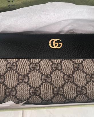 Portafoglio Gucci GG Marmont Continental ZipAround