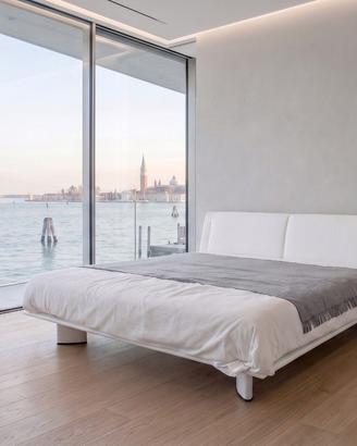 Letto matrimoniale in pelle Axil Epiro SCONTO 35%