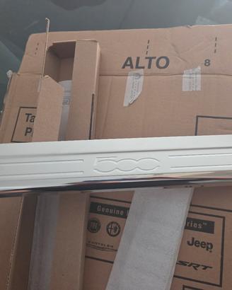 FIAT 500x BATTITACCO CON LOGO