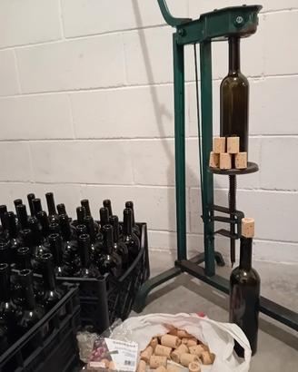 Tappa Bottiglie con tappo di sughero+100 bottiglie