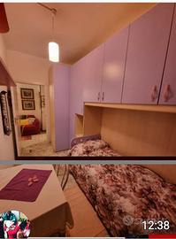 Una stanza singola e una camera matrimoniale