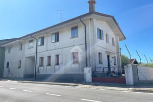 CASA SEMINDIPENDENTE A TARCENTO