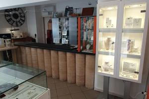 Attivita di Gioielleria/laboratorio