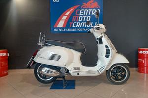 Piaggio Vespa 300 GTS