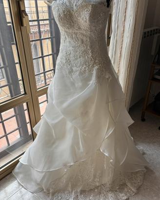 Abito sposa Carnevali