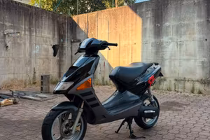 Aprilia Sr Replica 50