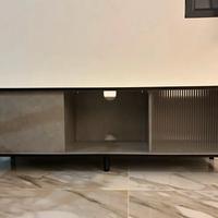 Mobile TV basso in legno - come nuovo