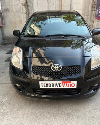 Toyota Yaris 1.3 5 porte Navi
