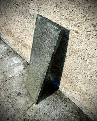 Gradini/lastre in vero Granito Grigio