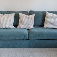 Divano Ikea 3 posti, 3 cuscini disponibili