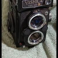 Yashica G 124 Mat realmente ben tenuta