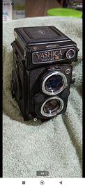 Yashica G 124 Mat realmente ben tenuta
