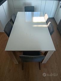 Set tavolo da pranzo con 6 sedie