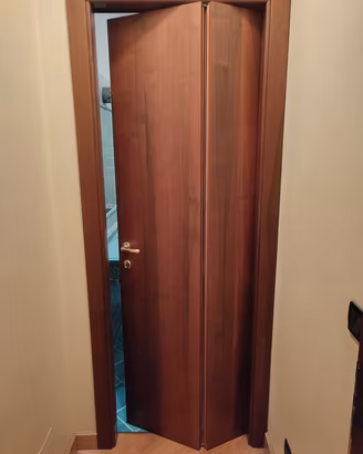 Porta a libro in noce massello 70x210