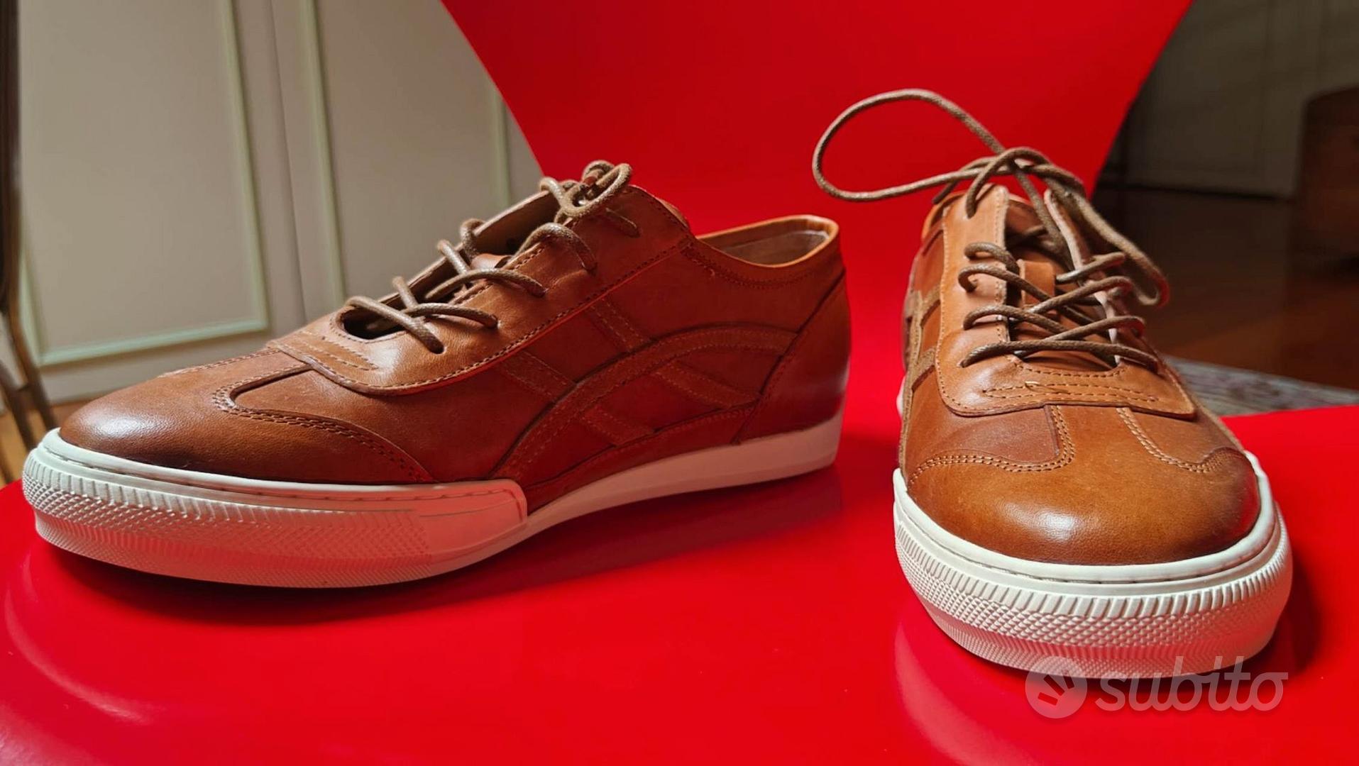 Scarpe artigianali pelle completamente nuove Abbigliamento