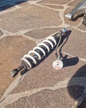 mono ammortizzatore derbi senda drd 