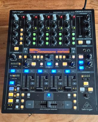 Mixer Behringer DDM4000