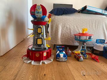 Grande lotto Paw Patrol veicoli, personaggi e basi