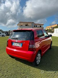 Kia Picanto automatica