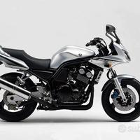 YAMAHA FAZER 600 RICAMBI