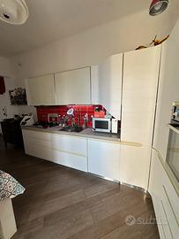 Beverly cucina stosa