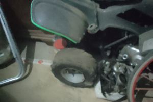 Quod avt ruota 8x ricambi motore funzionante