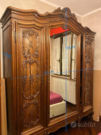 mobile con specchio stile barocco