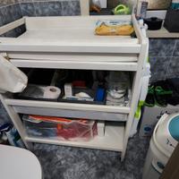 fasciatoio e mangia pannolini 