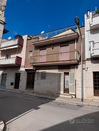 Casa indipendente centro Canosa di Puglia