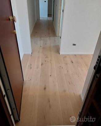Parquet maxiplancia rovere con nodi Reggio Emilia