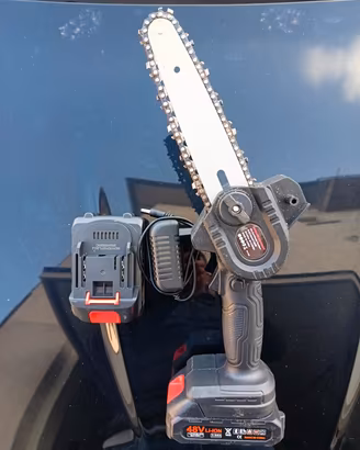 motosega a batteria x potatura 
