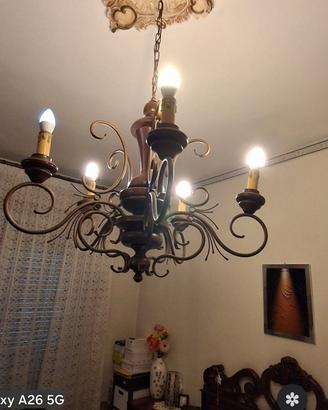 Lampadario classico in stile elegante 