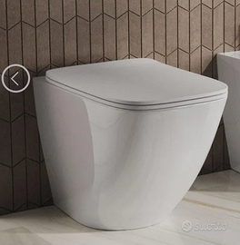 Nuovo WC filomuro rimless con sedile softclose