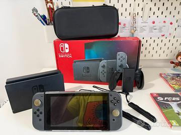 Nintendo Switch doppio controller + 7 giochi