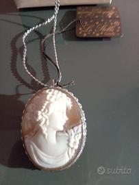 Cammeo spilla e collana
