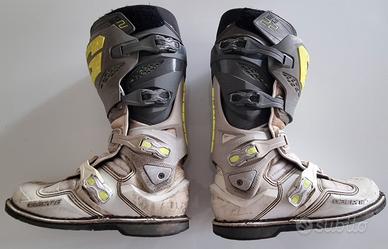 Gaerne sg22 45  protezioni varie 