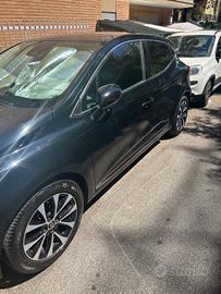 RENAULT Clio 5ª serie - 2019